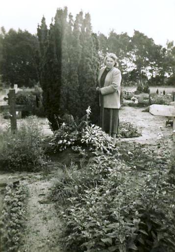 Grab von Karl Schulze, Hannchen