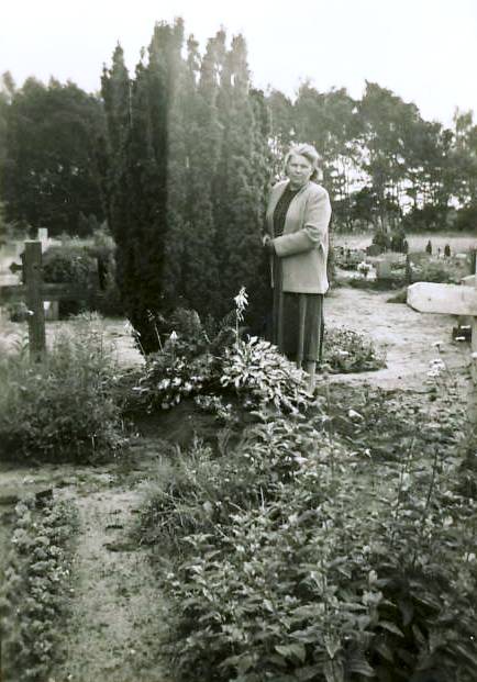 Grab von Karl Schulze, Hannchen