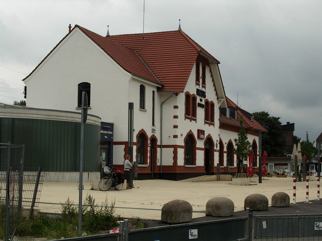 Bahnhof 2.8.9 2