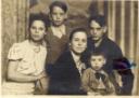1944 Frieda mit ihren Kindern